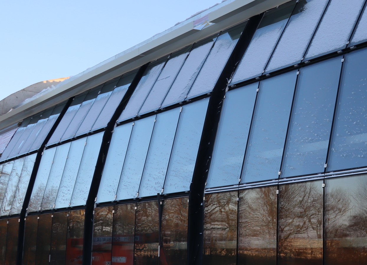 Sala sportowa Parzniew.jpg