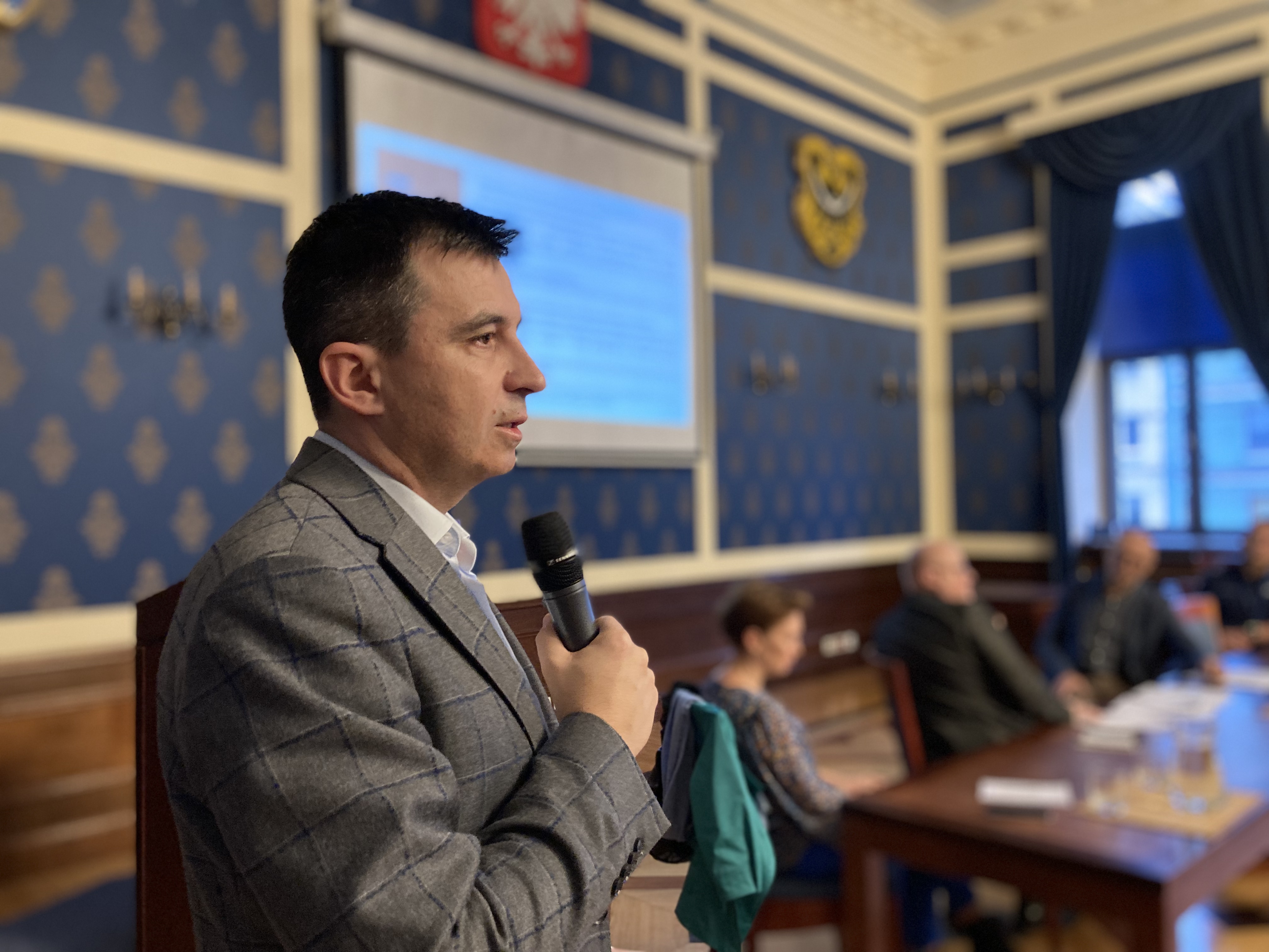 Fot. Prezydent Głogowa Rafael Rokaszewicz na spotkaniu z mieszkańcami 13.10.2022