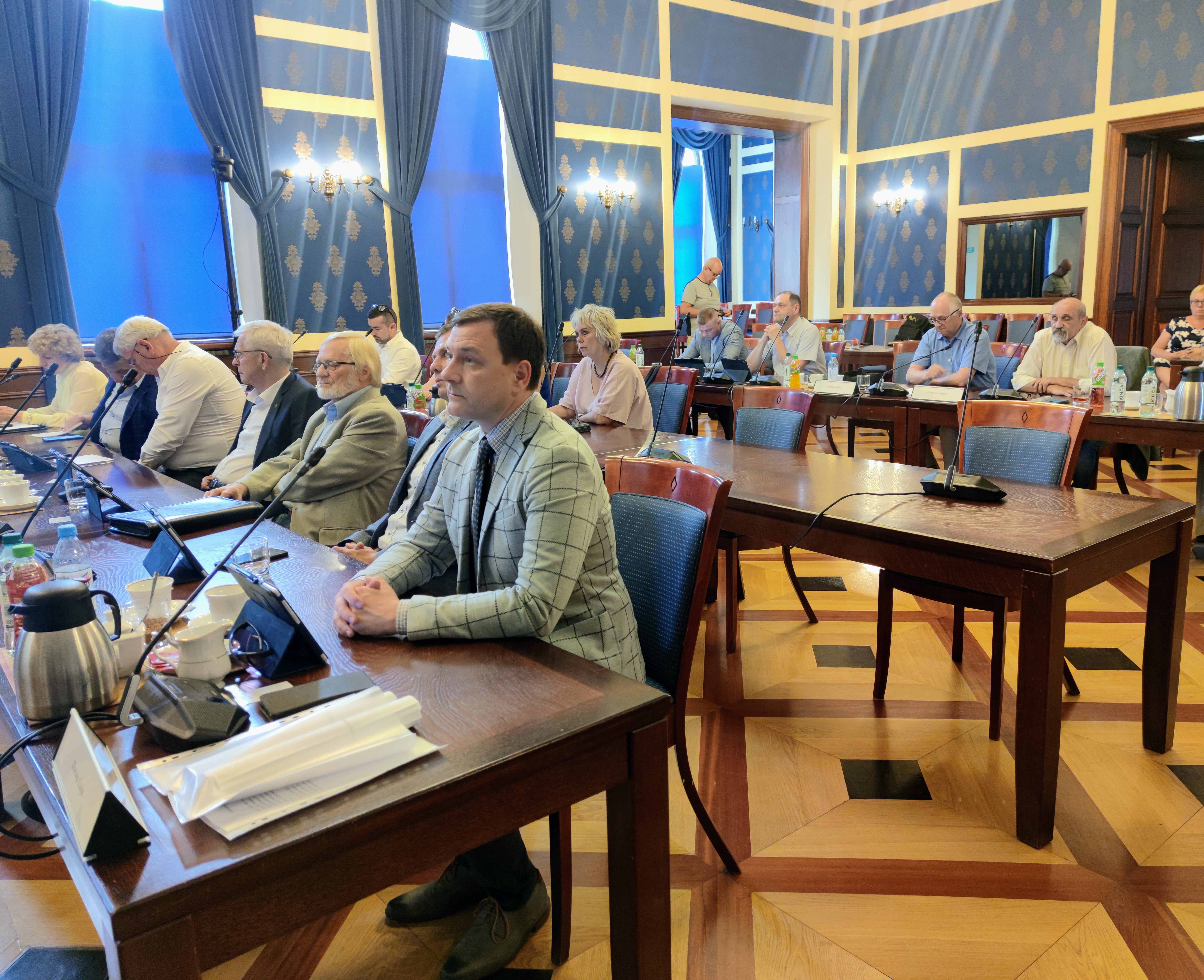 sesja rady miejskiej w Głogowie.jpg