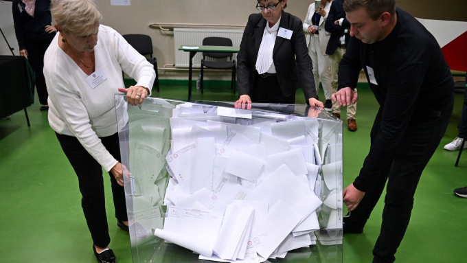 Wybory parlamentarne 2023 - wyniki ze 100 proc. obwodów; Fot.PAP/Darek Delmanowicz