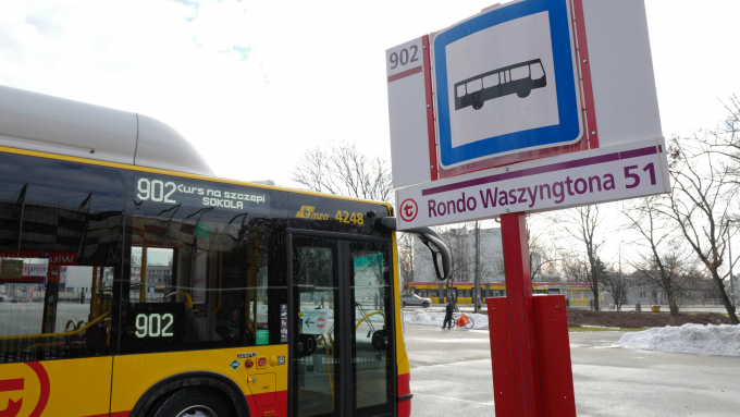 Warszawa: jest umowa na zakup 12 autobusów elektrycznych; Fot. PAP/Mateusz Marek