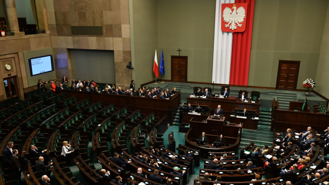 Sejm za ustawą okołobudżetową na 2024 rok, fot. PAP/Piotr Nowak