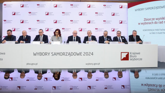 Konferencja prasowa PKW; fot. PAP/Leszek Szymański