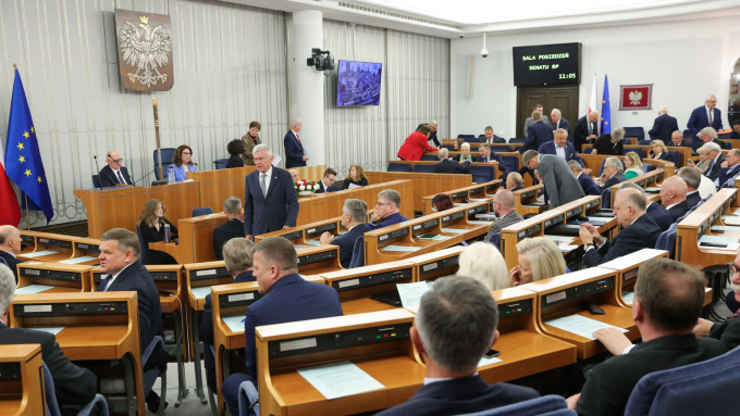 Zastępca wójta zamiast komisarza - Senat przyjął nowelę ustawy o samorządzie gminnym, fot. PAP/Rafał Guz