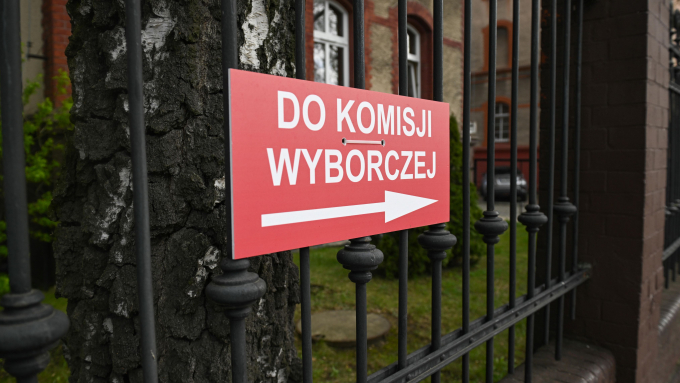 Są nowe wytyczne dla obwodowych komisji wyborczych w wyborach do PE, fot. PAP/Marcin Bielecki
