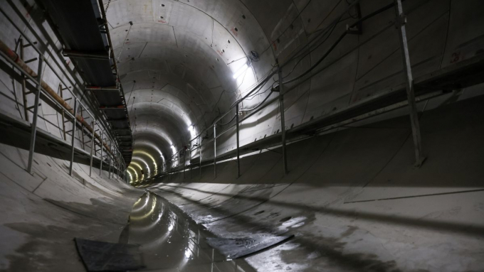Według szacunków z podziemnego transportu w Krakowie będzie korzystać codziennie około 280 tysięcy pasażerów, a czas ich dojazdów skróci się nawet o połowę. djęcie ilustracyjne; fot. PAP/Leszek Szymański