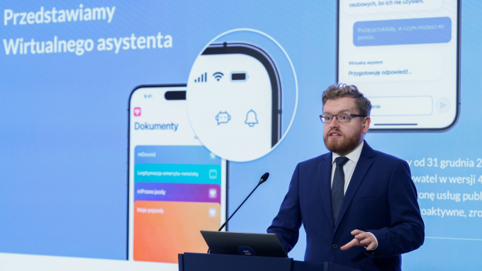 Wiceminister cyfryzacji Dariusz Standerski; fot. PAP/Paweł Supernak