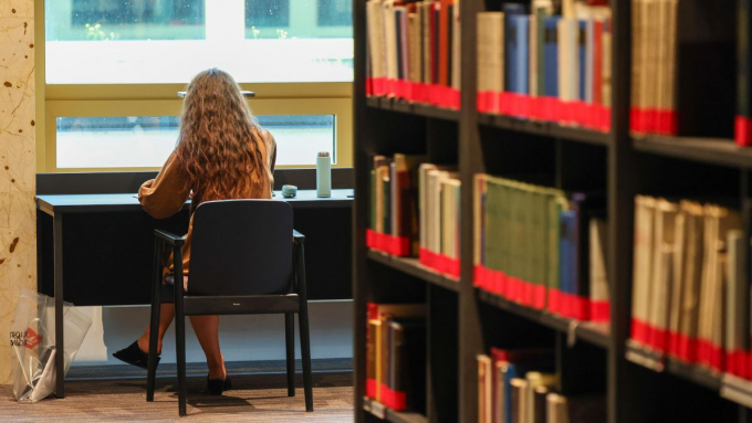 Sprawozdania z działalności prowadzonej w poprzedzających roku składają biblioteki publiczne i pedagogiczne wraz z filiami, a także naukowe, fachowe czy zakładowe; fot. PAP/Albert Zawada