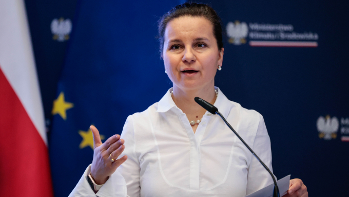 Wiceminister klimatu Urszula Zielińska; fot. PAP/Szymon Pulcyn